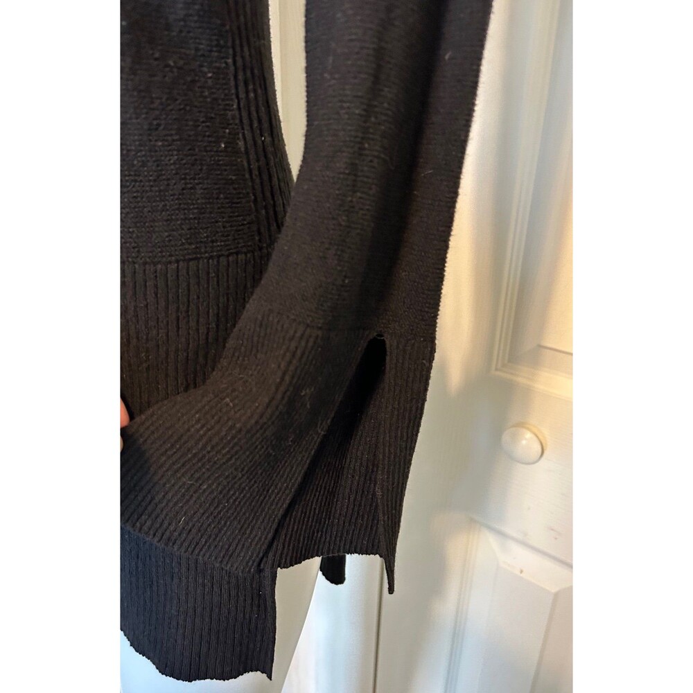 Free People Black V-Neck Sweater - Picture 2 of 10